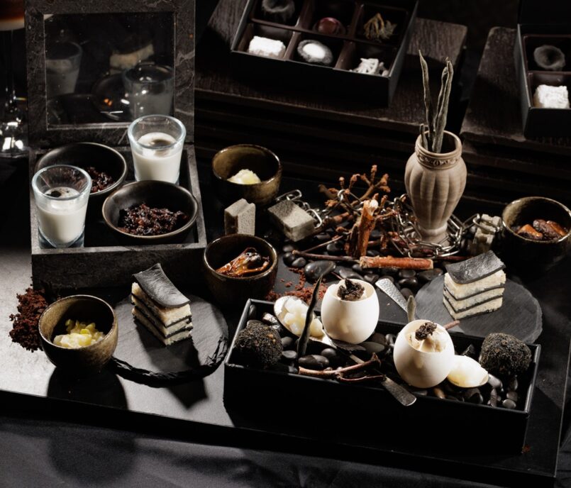 MONOCHROME AFTERNOON TEA | 倉敷アフタヌーンティー